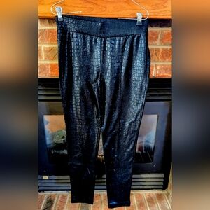 Black Crocodile Pattern Leggings Size Juniors Large